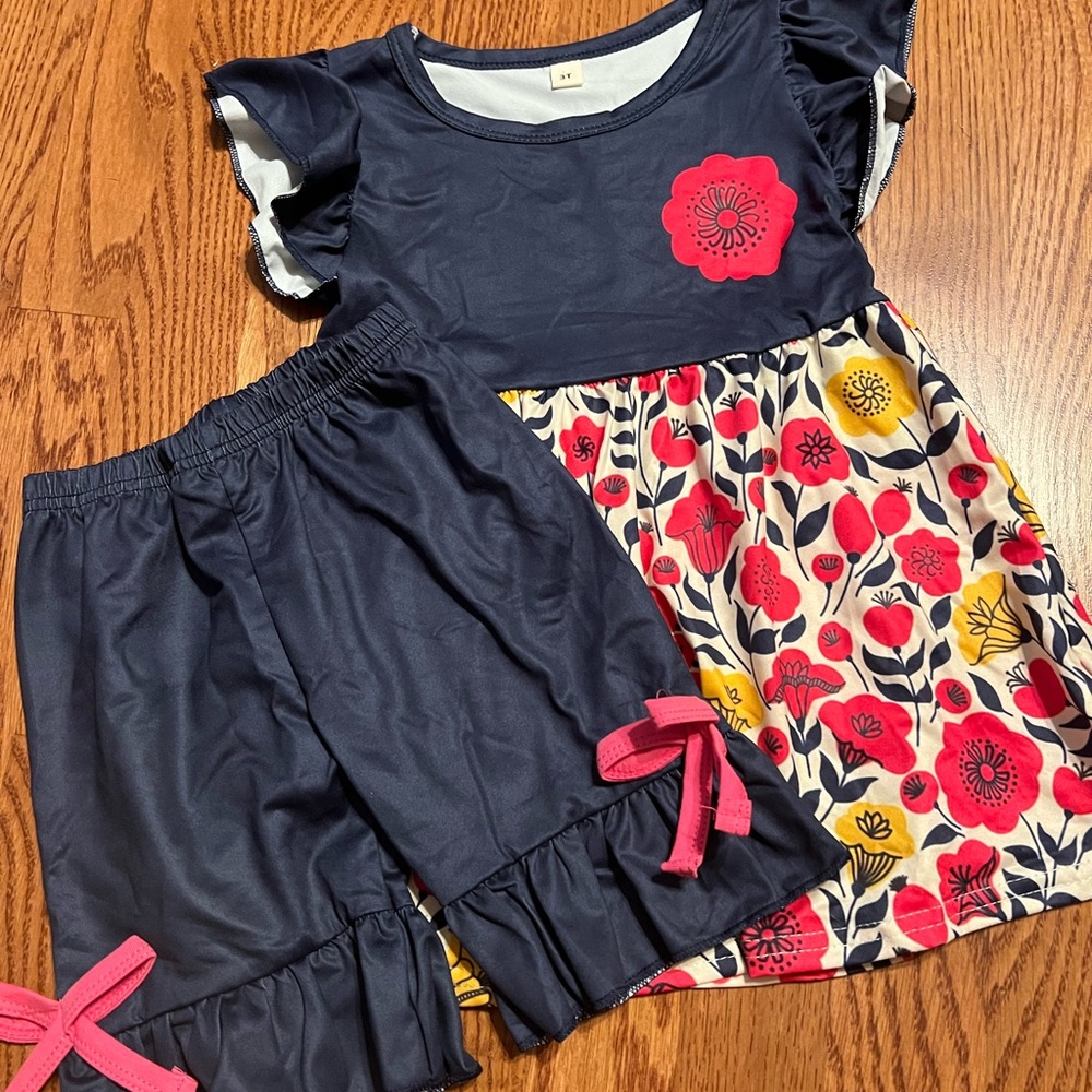 🆕🌺Spring/Summertime Flower Outfit🌺 - Picture 2 of 4